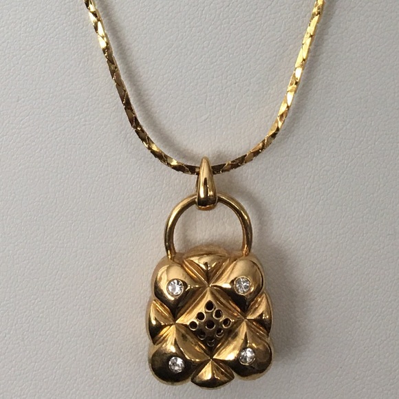 Gold tone diamanté openable pendant and chain - Picture 3 of 8